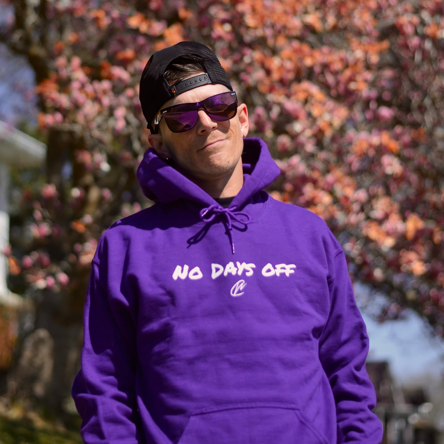 No Days Off - Hoodie
